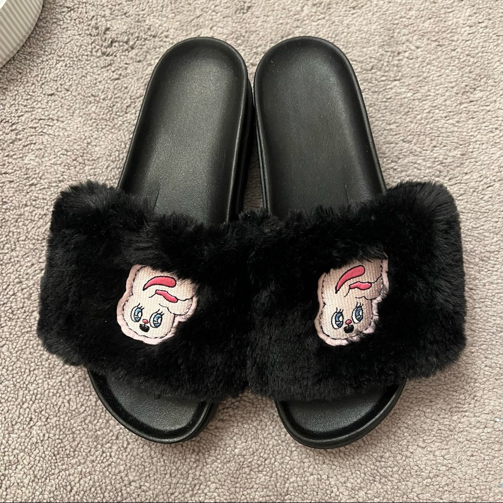 Esther bunny faux fur slides